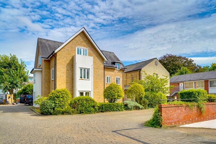 2 Bedroom Flat For Sale In Stamford Yard, Royston, SG8