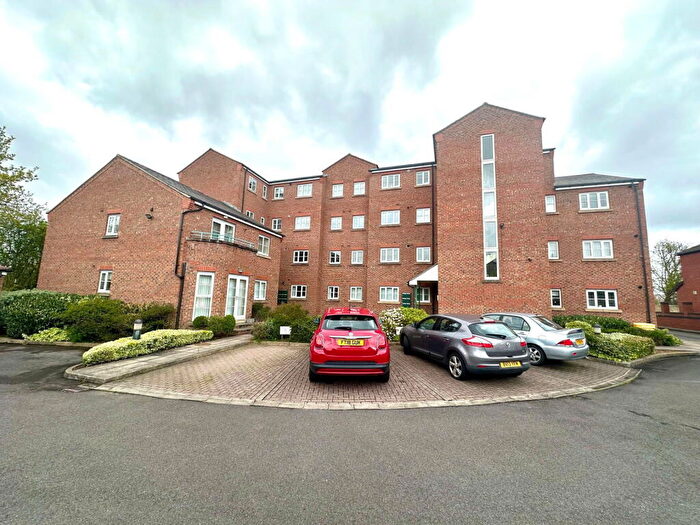 2 Bedroom Apartment For Sale In Garden Court, Barnsley, S70