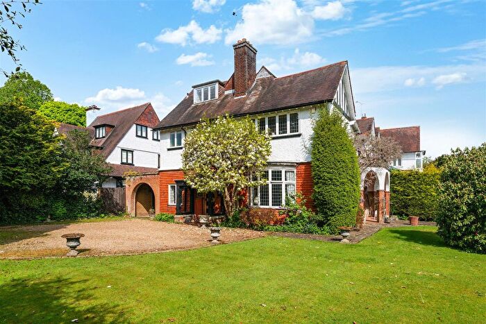 5 Bedroom Semi-Detached House For Sale In Heath Drive, Walton On The Hill, KT20