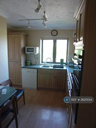 3 Bedroom Flat To Rent In Morlais, Conwy, LL32