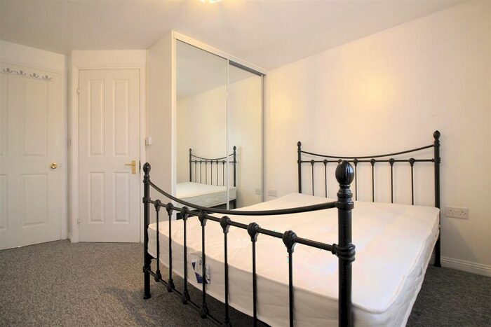 2 Bedroom Flat To Rent In Colham Road, Uxbridge, UB8
