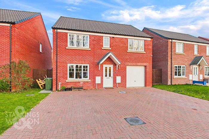 5 Bedroom Detached House For Sale In Reeve Way, Wymondham, Norwich, NR18