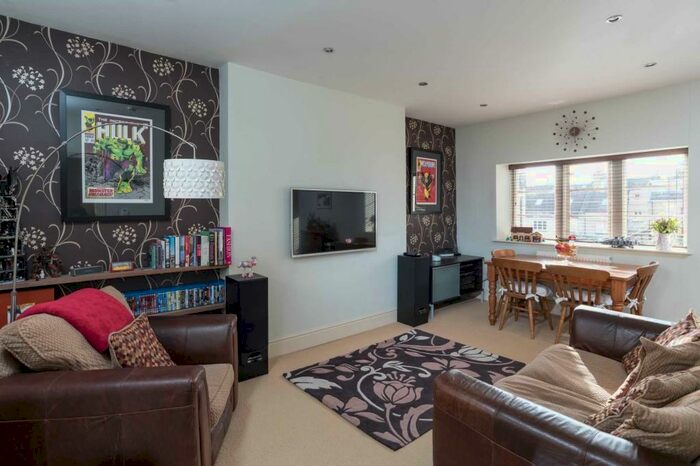 1 Bedroom Apartment To Rent In Sutcliffe House, BA1