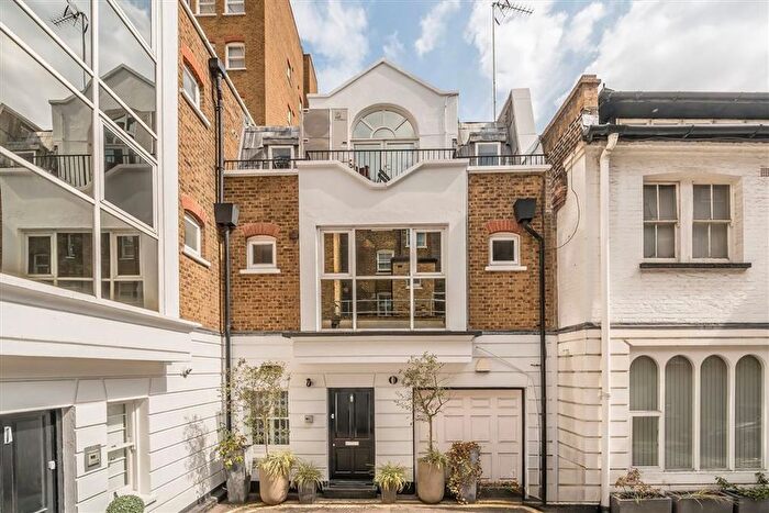 3 Bedroom Property To Rent In Berkeley Mews, Marylebone, W1H