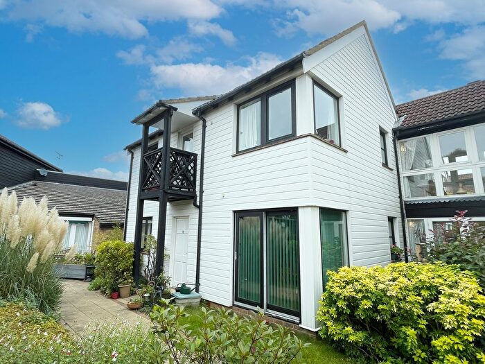 1 Bedroom Flat For Sale In High Wych Road, Sawbridgeworth, CM21