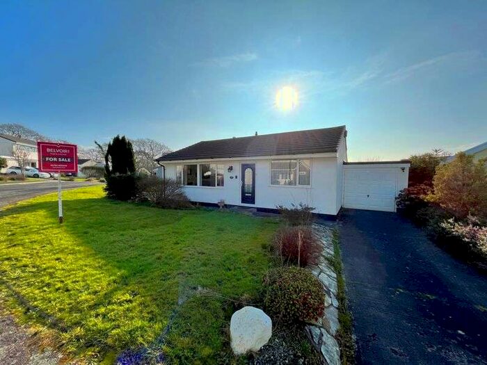 2 Bedroom Bungalow For Sale In Stuarts Way, Hatt Saltash Rural & Villages, Saltash, PL12