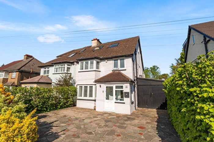 6 Bedroom Semi-Detached House For Sale In Temple Road, Epsom, KT19