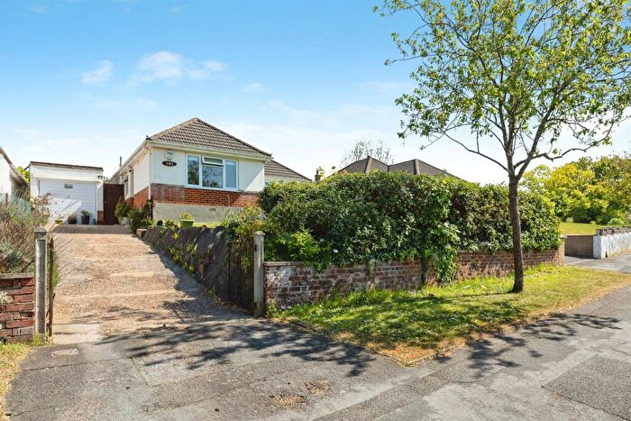 2 Bedroom Detached Bungalow For Sale In East Howe Lane, Bournemouth, BH10