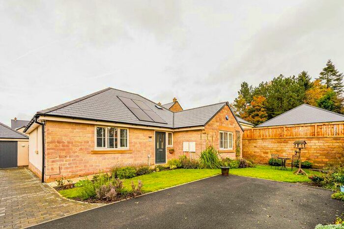 3 Bedroom Detached Bungalow For Sale In Old Nursery Gardens, Matlock, DE4