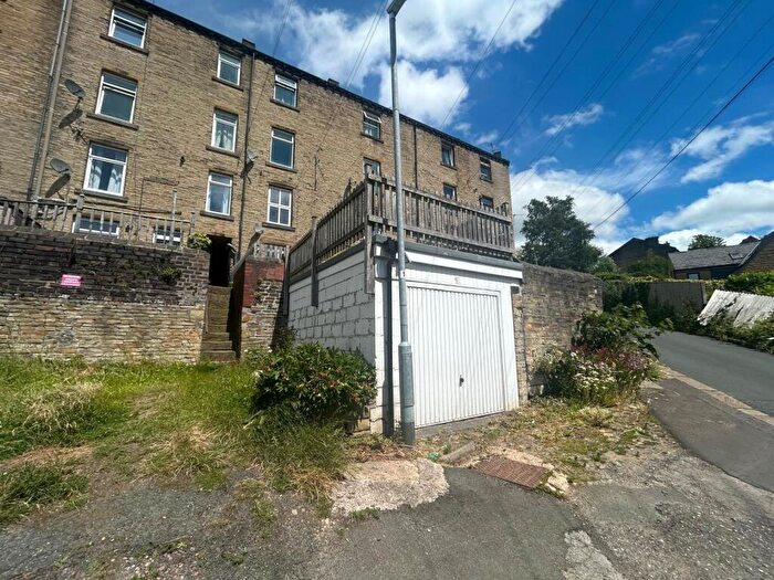 1 Bedroom Terraced House For Sale In Lane Ends Terrace, Hipperholme, Halifax, HX3