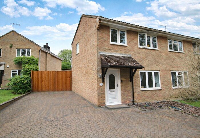 3 Bedroom Semi Detached House For Sale In Monarch Way, West End, SO30