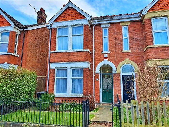 3 Bedroom House To Rent In Bloomfield Road, Linden, GL1