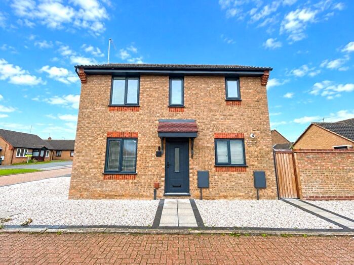 3 Bedroom Detached House To Rent In Hoylake Drive, Peterborough, PE7