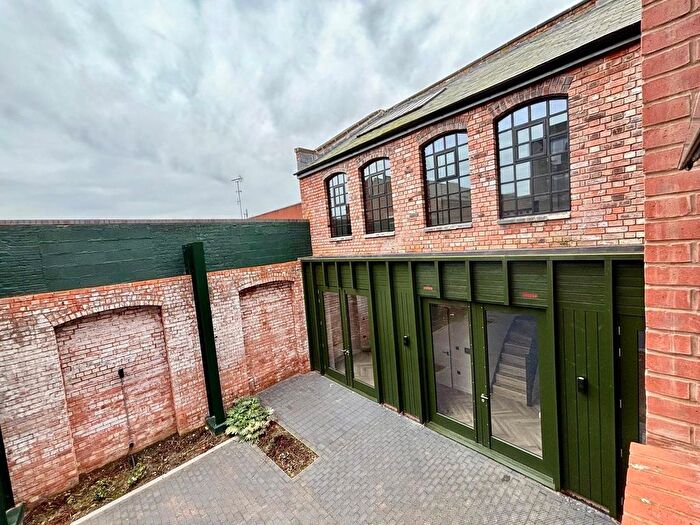 2 Bedroom Terraced House To Rent In Northwood Street, Birmingham, B3