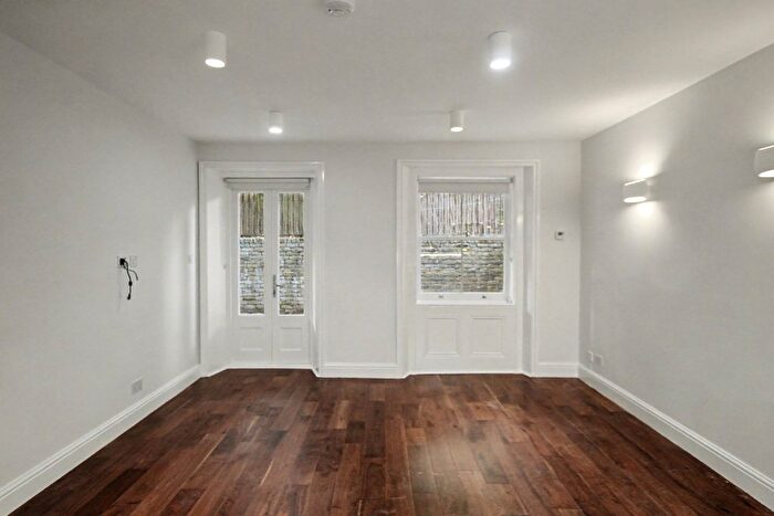 1 Bedroom Flat To Rent In Fellows Road (), Swiss Cottage, NW3