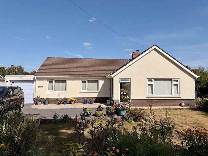 3 Bedroom Detached Bungalow For Sale In Rhydwenlais, Cilycwm, Llandovery, Carmarthenshire., SA20