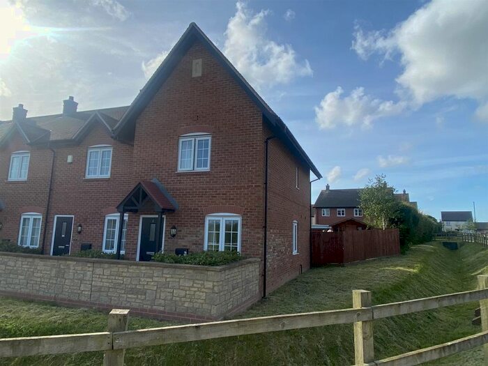 3 Bedroom Semi-Detached House To Rent In Paget Road, Melbourne, Derby, DE73