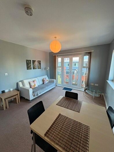 2 Bedroom Apartment To Rent In Caister Hall Apt, CV1