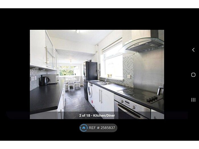 3 Bedroom Semi-detached House To Rent In Church Lane, Scunthorpe, DN15