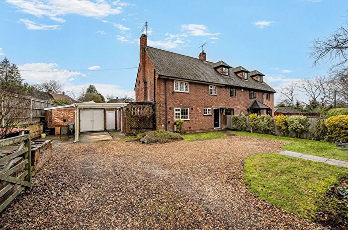 3 Bedroom Semi Detached House For Sale In Ash Lane, Burghfield Common, Reading, Berkshire, RG7