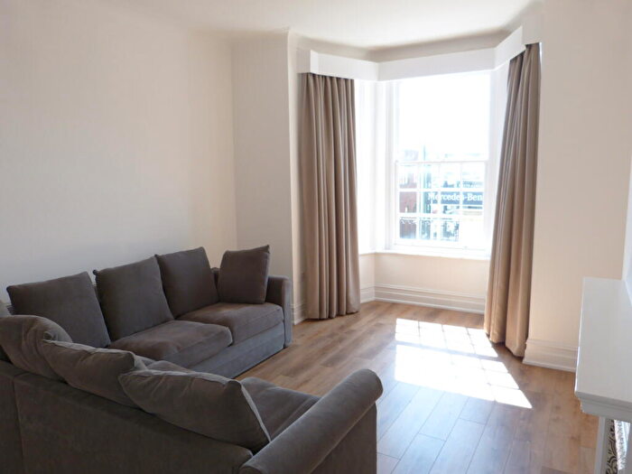 4 Bedroom Flat To Rent In Finchley Road, Golders Green, NW11