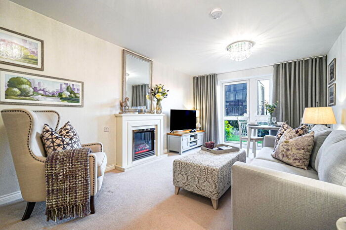 2 Bedroom Retirement Property For Sale In Highbury Lodge, Kings Heath, B14