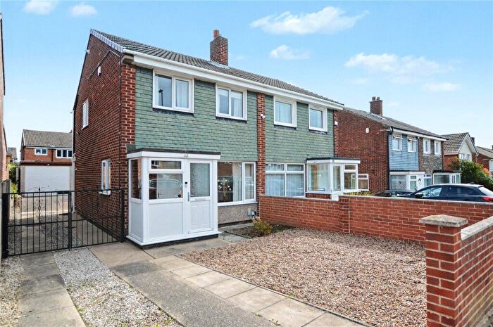 3 Bedroom Semi-Detached House For Sale In North Lane, Woodlesford, Leeds, West Yorkshire, LS26