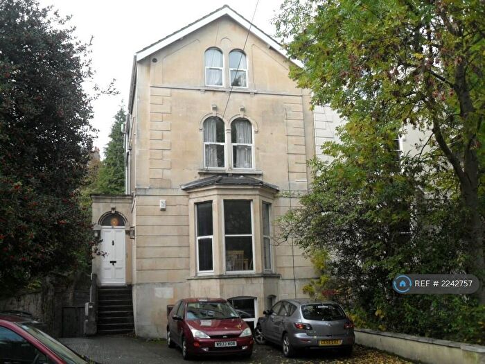 2 Bedroom Flat To Rent In Cotham Brow, Bristol, BS6