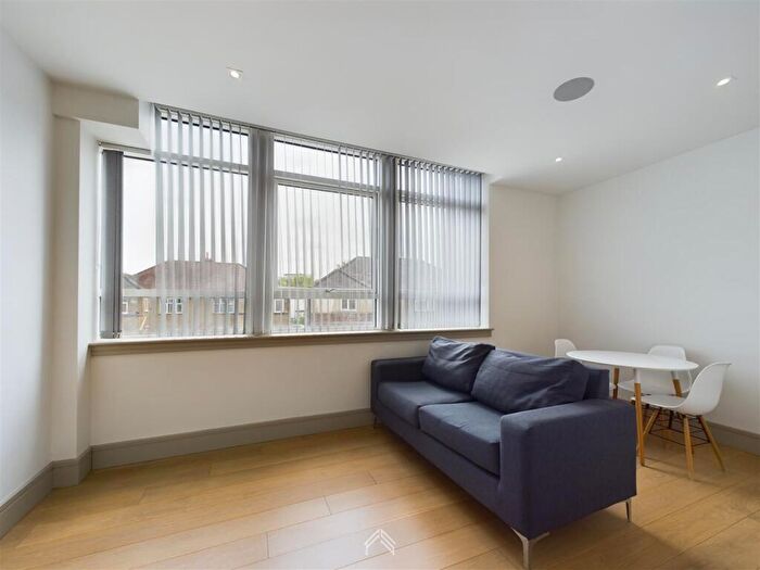 2 Bedroom Apartment To Rent In Imperial Drive, Harrow, HA2