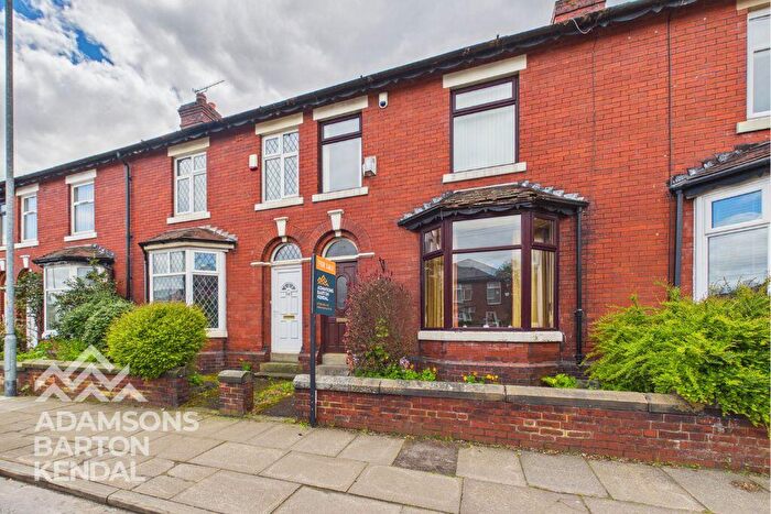 3 Bedroom Terraced House For Sale In Edenfield Road, Meanwood, OL11