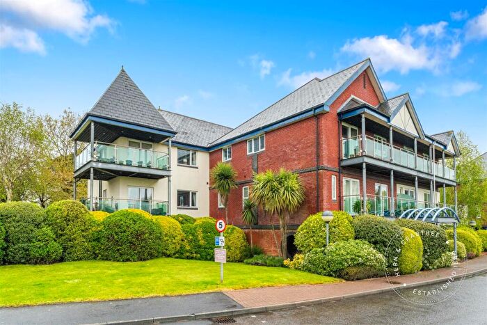 2 Bedroom Apartment For Sale In Cyncoed Gardens, Cardiff, CF23