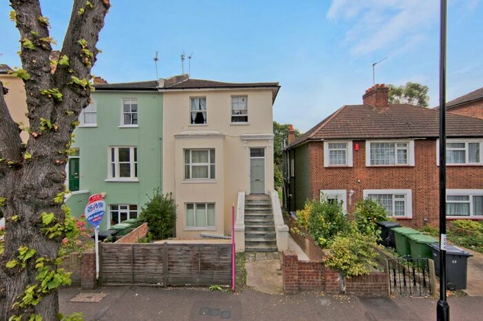 1 Bedroom Flat To Rent In Eastdown Park, Lewisham, SE13