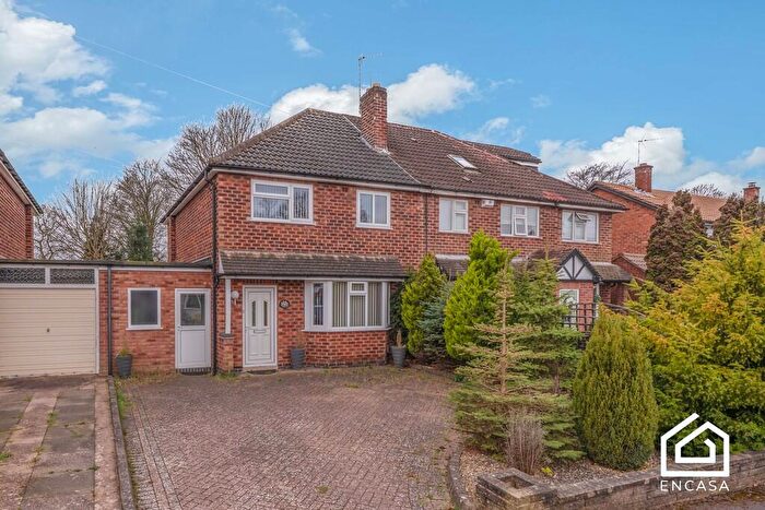 3 Bedroom Semi Detached House For Sale In Lugtrout Lane, Solihull, B91