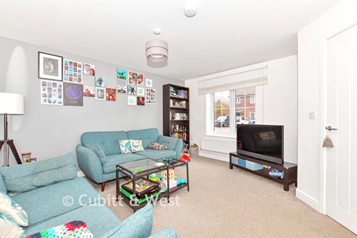 3 Bedroom Terraced House For Sale In Legg Vale, Chichester, West Sussex, PO20