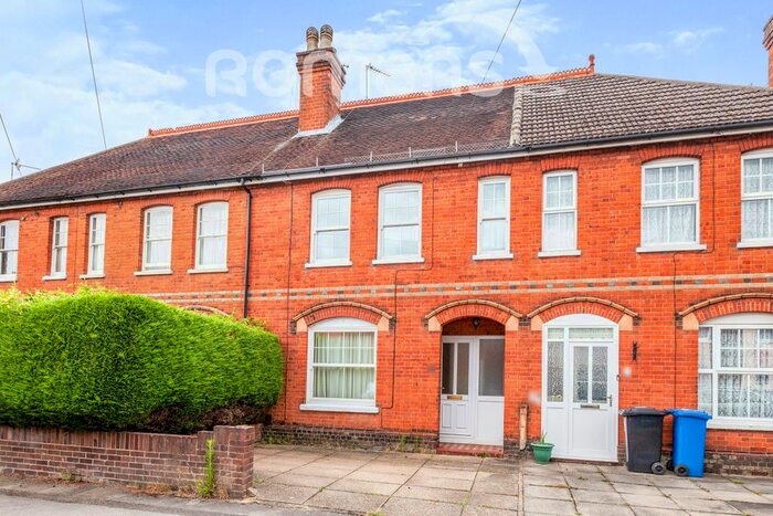 2 Bedroom Terraced House To Rent In Wellington Road, Maidenhead, SL6