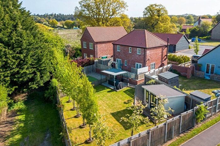 3 Bedroom Detached House For Sale In Cannon Marcon Way, Edgefield, NR24