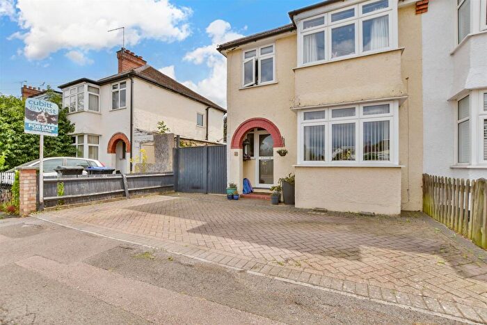 3 Bedroom Semi-Detached House For Sale In Dilston Road, Leatherhead, Surrey, KT22