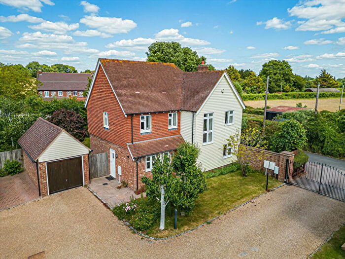 4 Bedroom Detached House For Sale In Lime Tree Place, Orpington, BR5