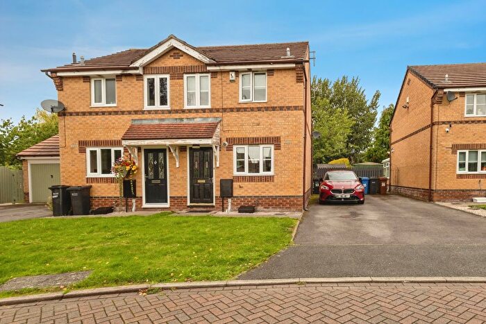 2 Bedroom Semi-Detached House For Sale In Petrel Close, Stockport, Greater Manchester, SK3