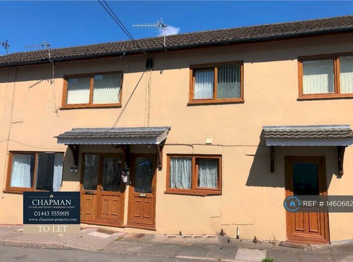 2 Bedroom Flat To Rent In Station Terrace, Brithdir, New Tredegar, NP24