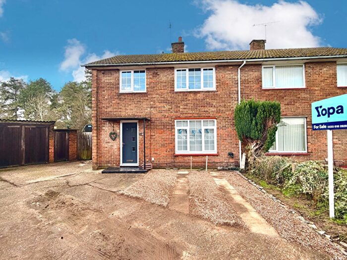 3 Bedroom Semi-Detached House For Sale In Carlton Close, Mansfield, NG19