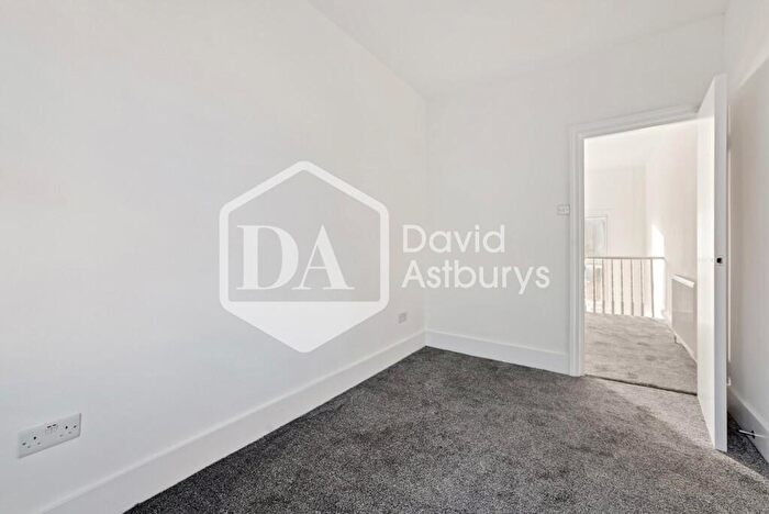 2 Bedroom Apartment To Rent In Coleridge Road, Crouch End, London, N8