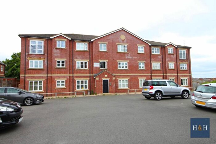 2 Bedroom Flat To Rent In Braunston Close, Hunsbury Hill -, NN4