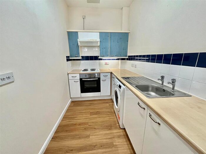 1 Bedroom Flat To Rent In Wollaton Street, Nottingham, NG1