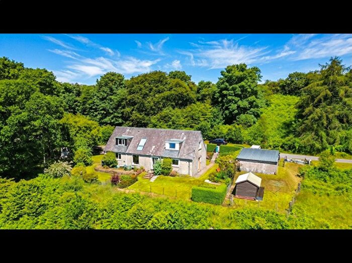3 Bedroom Semi-Detached House For Sale In Grianaig, Hydro Houses, Inverawe, Argyll, Inverawe, PA35