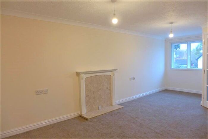 1 Bedroom Retirement Property To Rent In Orcombe Court, Littleham Road, Exmouth, EX8