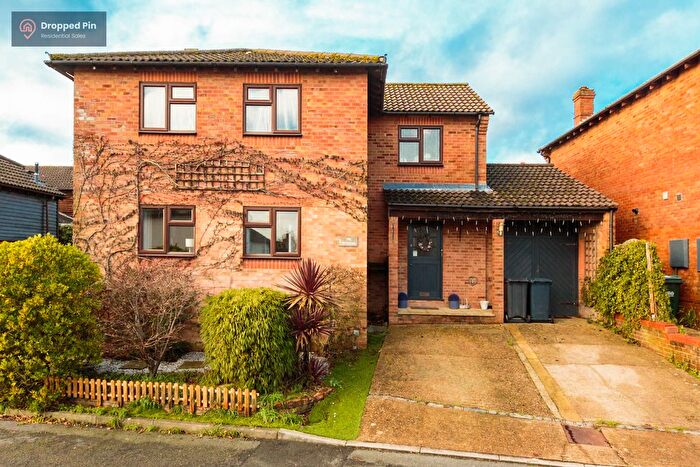 4 Bedroom Detached House For Sale In The Potteries, Uckfield, TN22