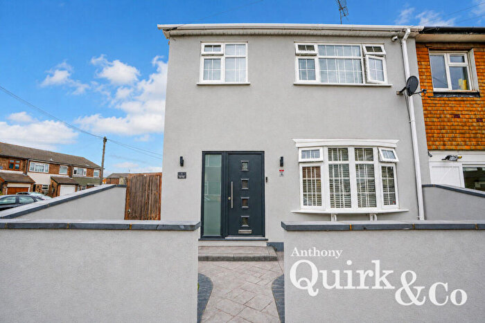 3 Bedroom End Of Terrace House For Sale In St. Johns Crescent, Canvey Island, SS8