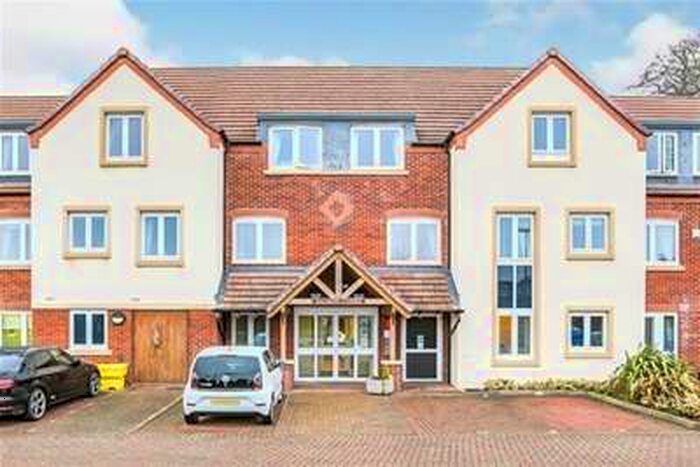1 Bedroom Flat To Rent In Salmon Court, Wellesbourne, Warwick, CV35
