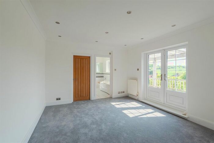 4 Bedroom Detached House For Sale In Stockwood Hill, Keynsham, Bristol, BS31